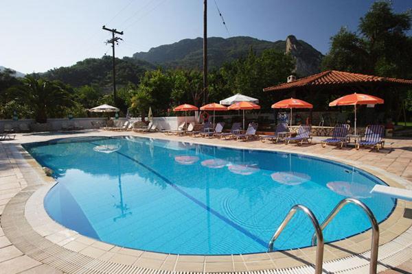 אגיוס גורדיוס Poseidon Apartments מראה חיצוני תמונה